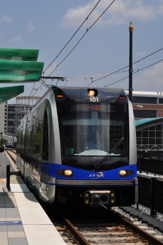 Lynx Light Rail at 3rd St Station (image credit: Curt Ailes)