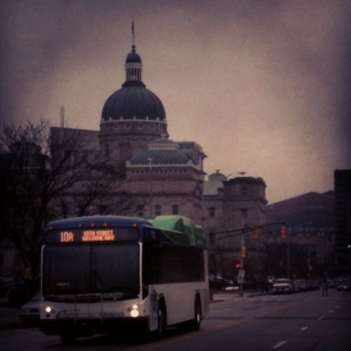 IndyGo bus passing the Statehouse (image credit: Curt Ailes)