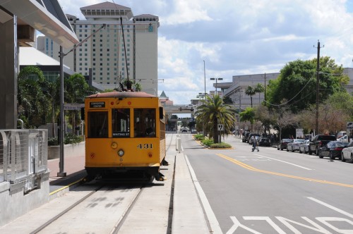 The streetcar tucks neatly into Downtown Tampa (image credit: Curt Ailes)