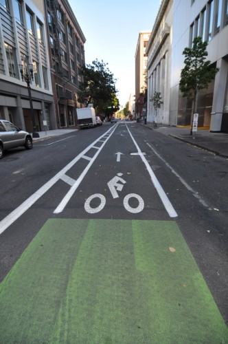 Double Striped Bike Lane in Portland, OR (image credit: Curt Ailes)